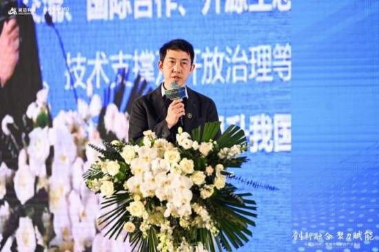 云图片